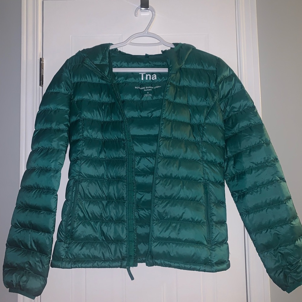 TNA Puffer